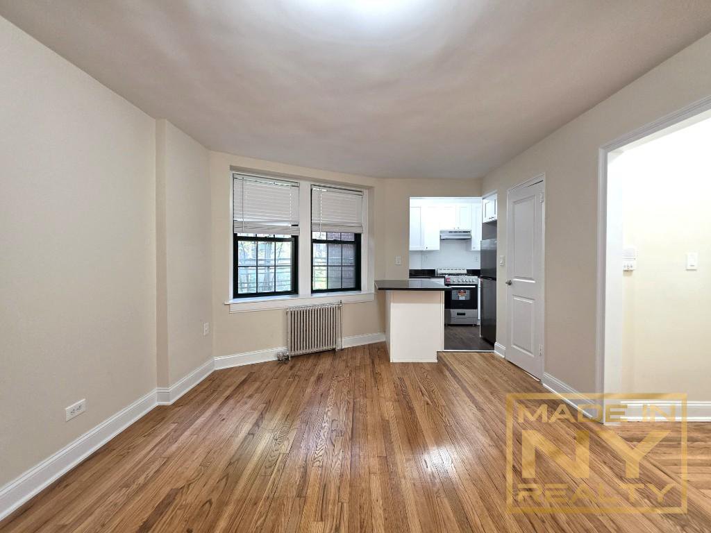 51-01 39th Avenue, Unit F34
