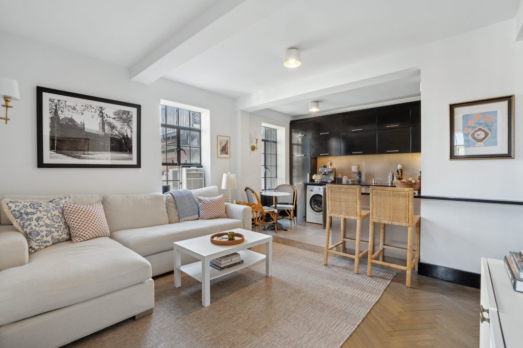 25 Monroe Place, Unit 1F