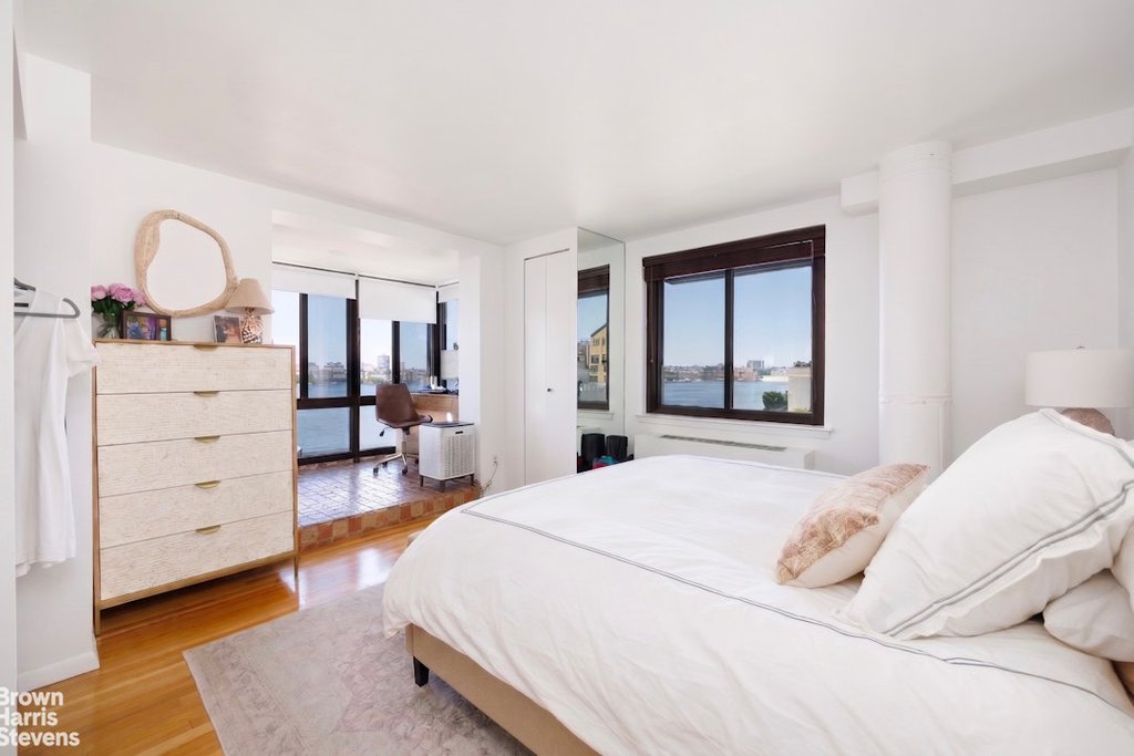 366 West 11th Street, Unit 10EF photo 10