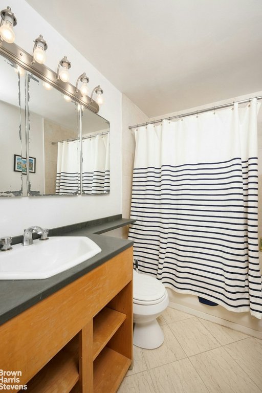 366 West 11th Street, Unit 10EF photo 21