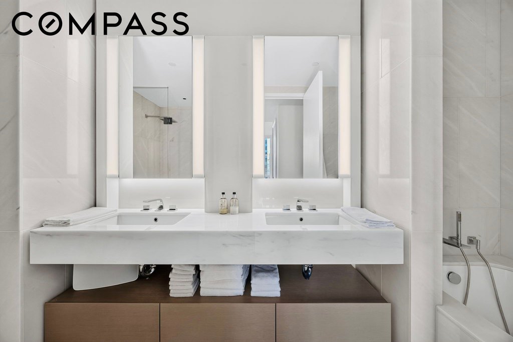 15 Hudson Yards, Unit 27H photo 13