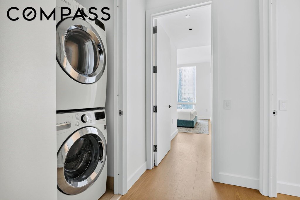 15 Hudson Yards, Unit 27H photo 16