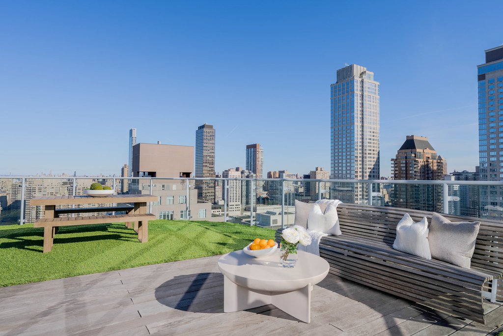 555 West 59th Street, Unit PHC photo 3