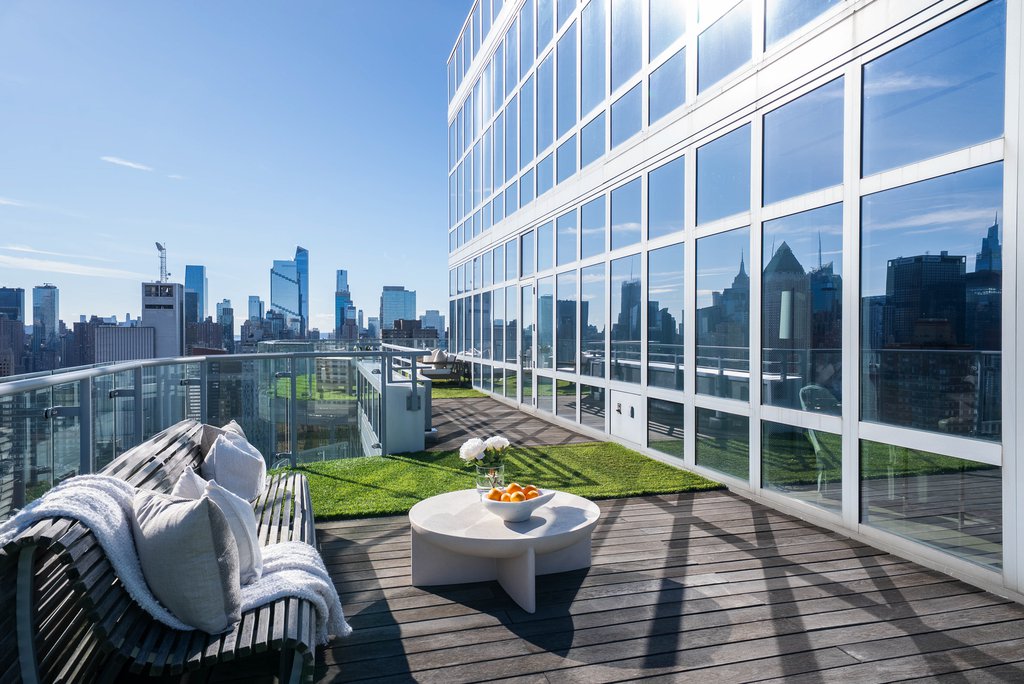 555 West 59th Street, Unit PHC photo 5