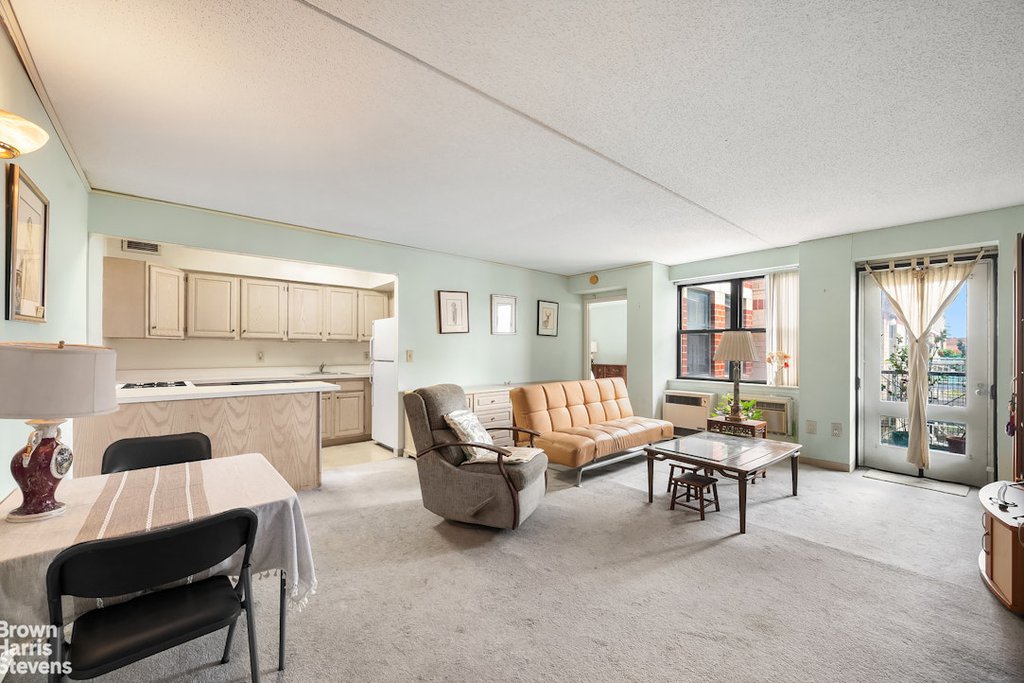 1919 Madison Avenue, Unit 614