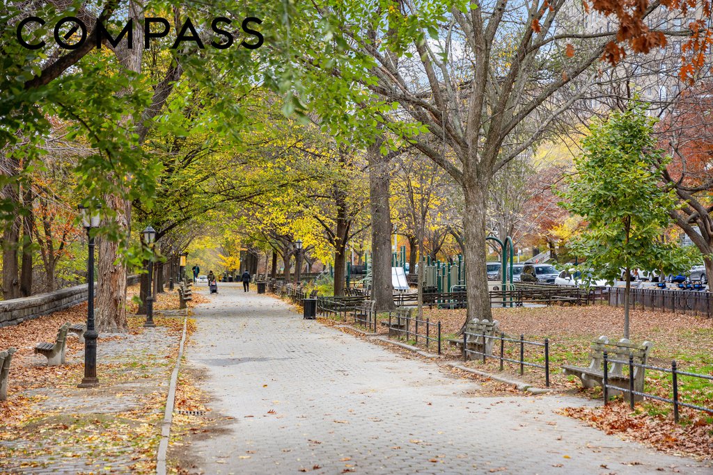 322 West 104th Street – For Sale photo 23