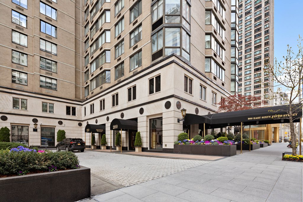 200 East 65th Street, Unit 25N photo 30