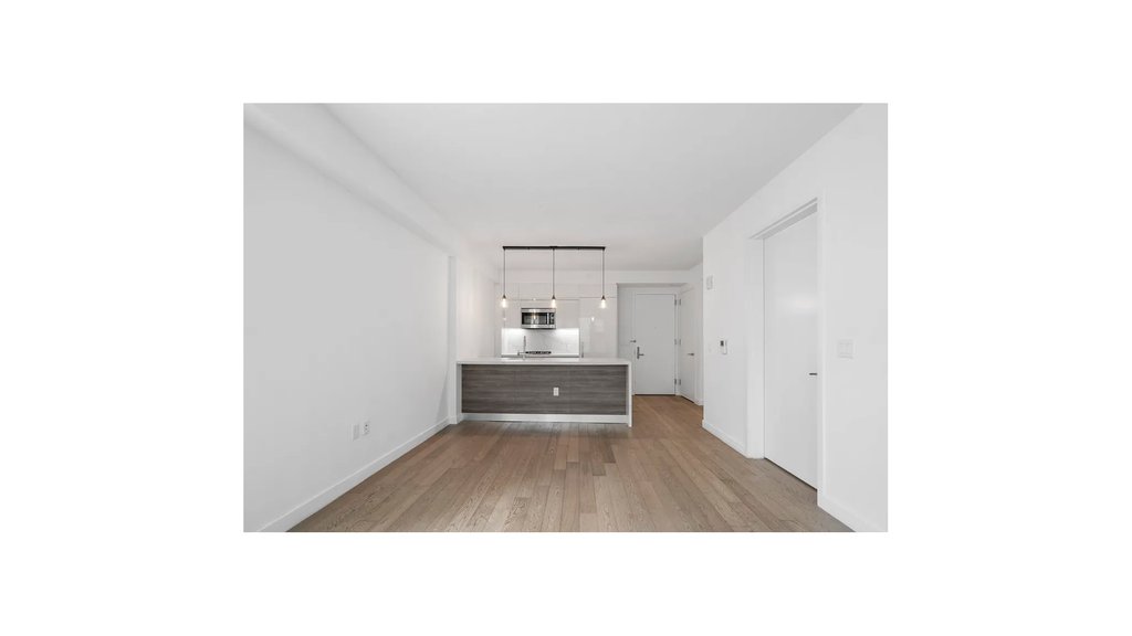 505 West 43rd Street, Unit 3D