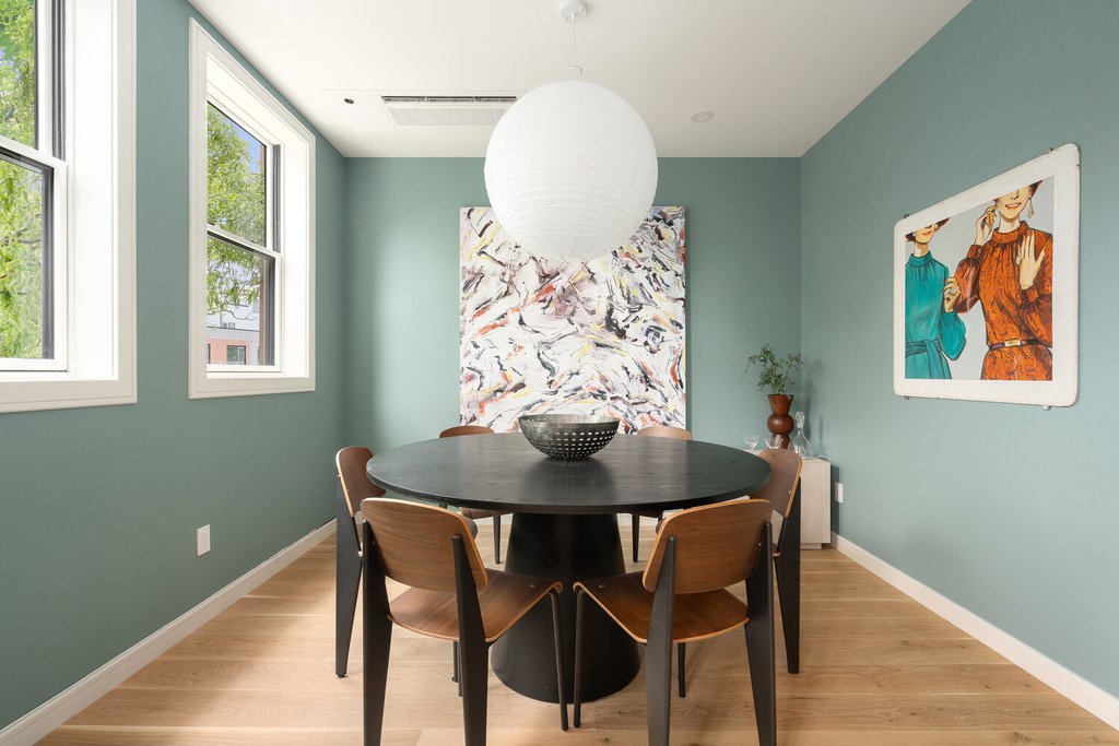 20 Orient Avenue, Unit B photo 4
