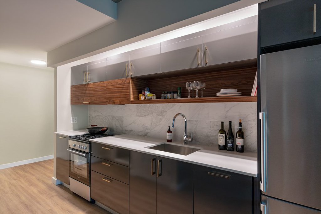 222 Johnson Avenue, Unit 4u