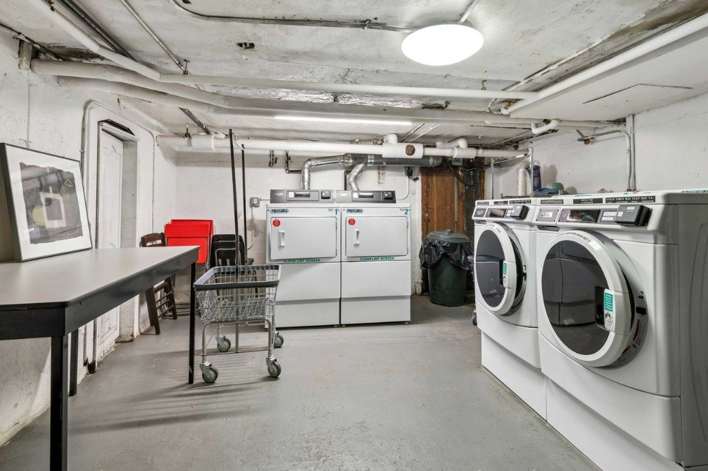 141 Lafayette Avenue, Unit A photo 4