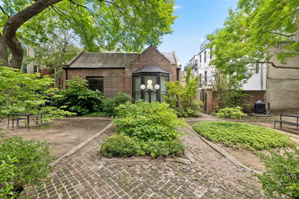 141 Lafayette Avenue, Unit A photo 5