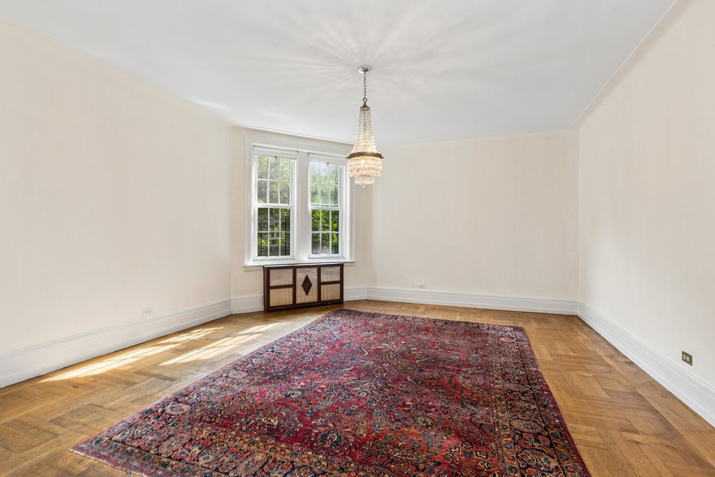 525 West 238th Street, Unit 10 photo 2