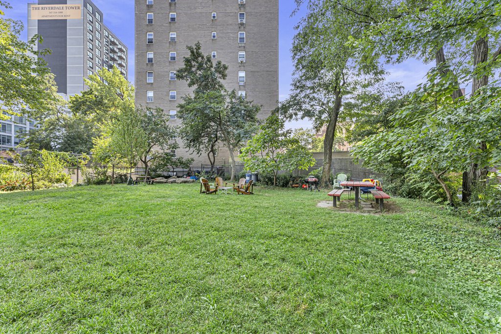 525 West 238th Street, Unit 10 photo 7