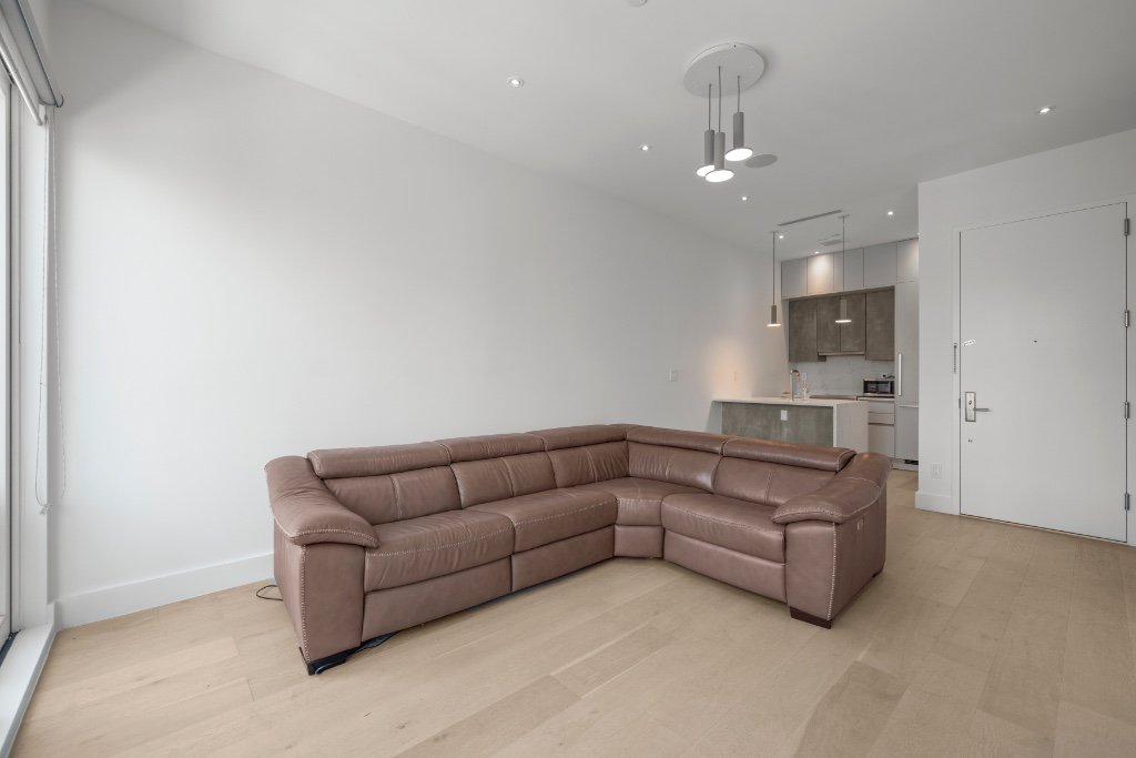 682 Willoughby Avenue, Unit 3F photo 5