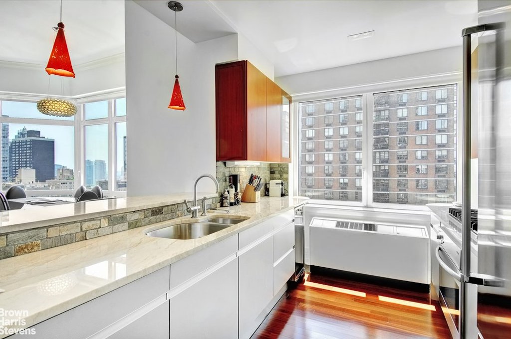 300 East 55th Street, Unit 21D photo 4