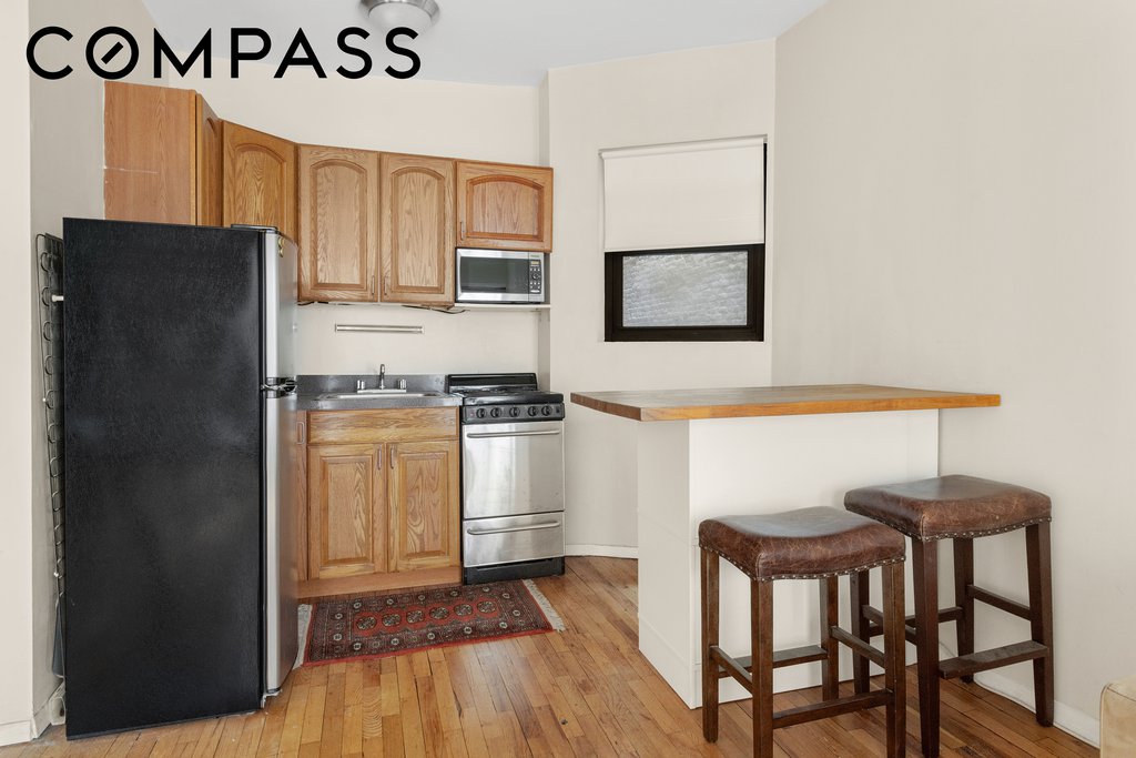 160 East 91st Street, Unit 4A photo 2