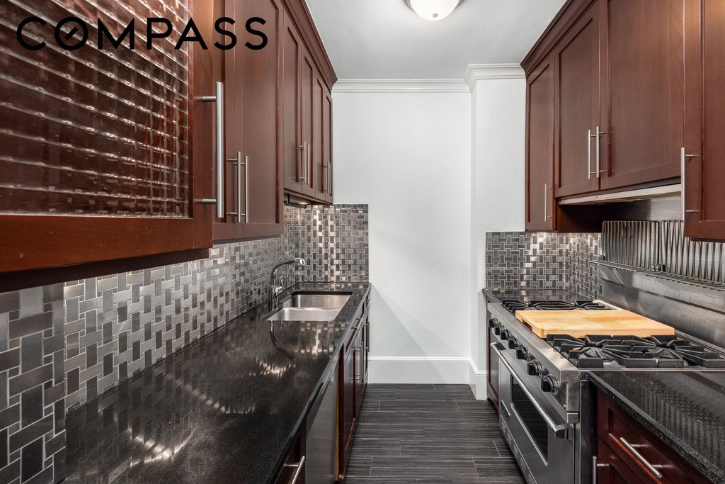60 East 8th Street, Unit 27D photo 6