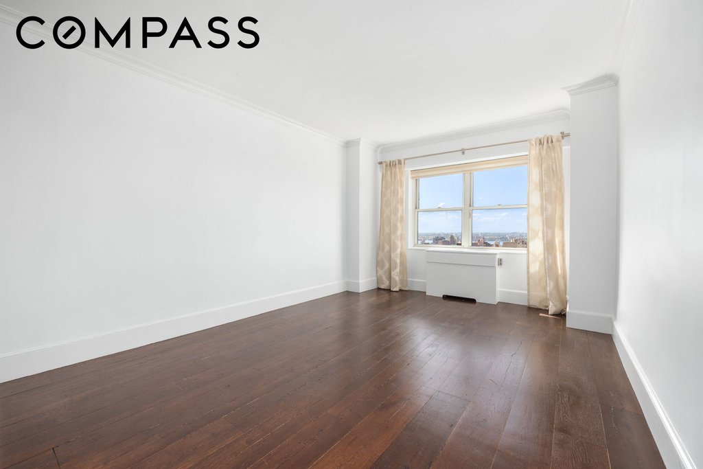 60 East 8th Street, Unit 27D photo 9