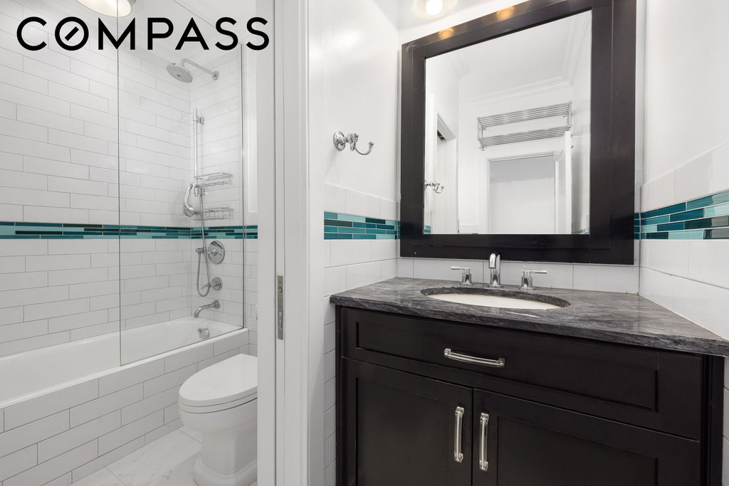 60 East 8th Street, Unit 27D photo 11