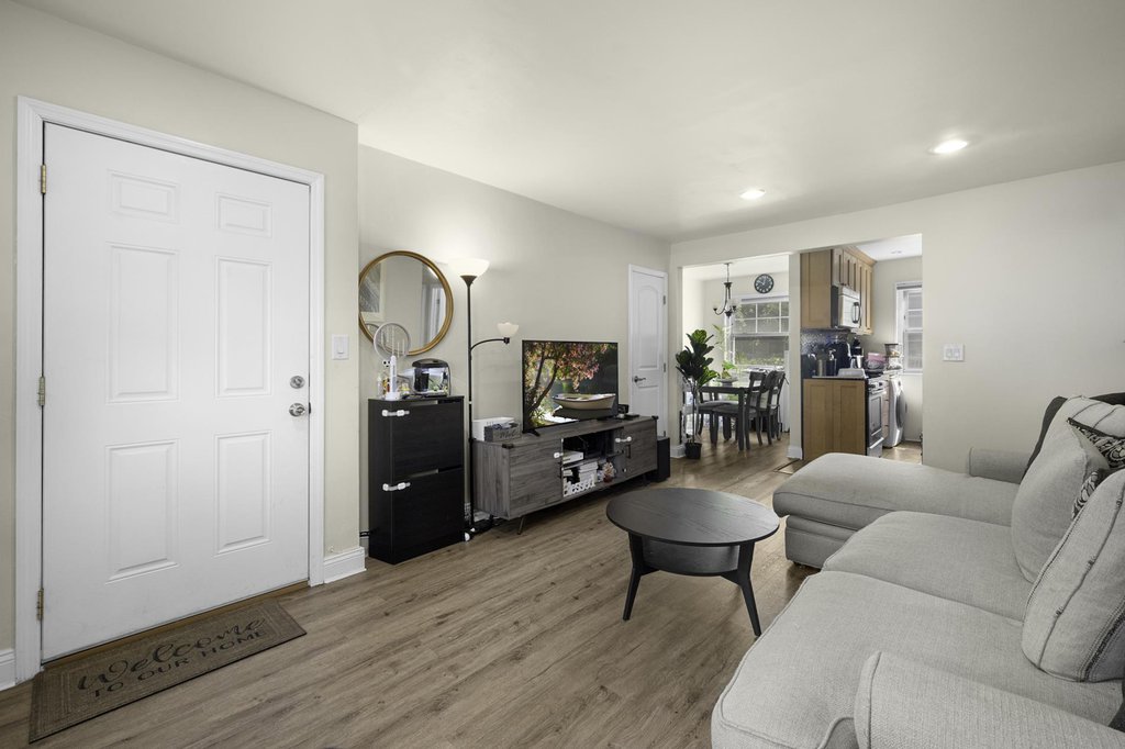 249-33 64th Avenue, Unit 1 photo 4