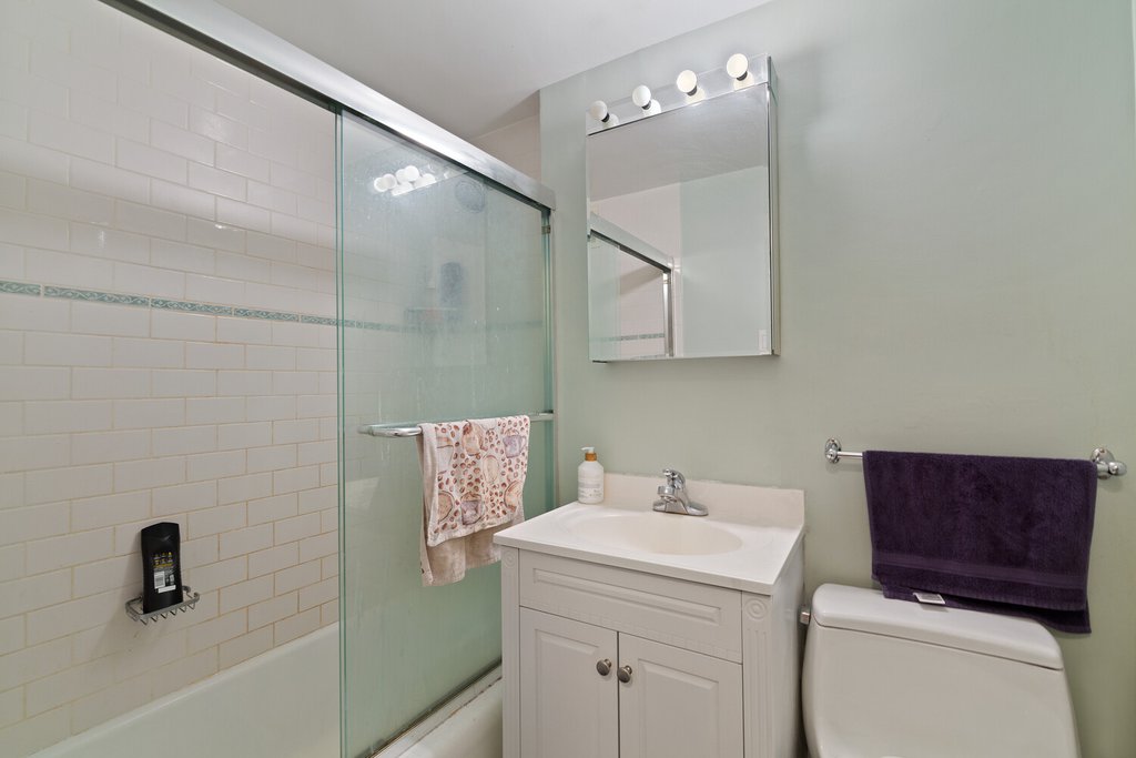 333 East 46th Street, Unit 7G photo 5