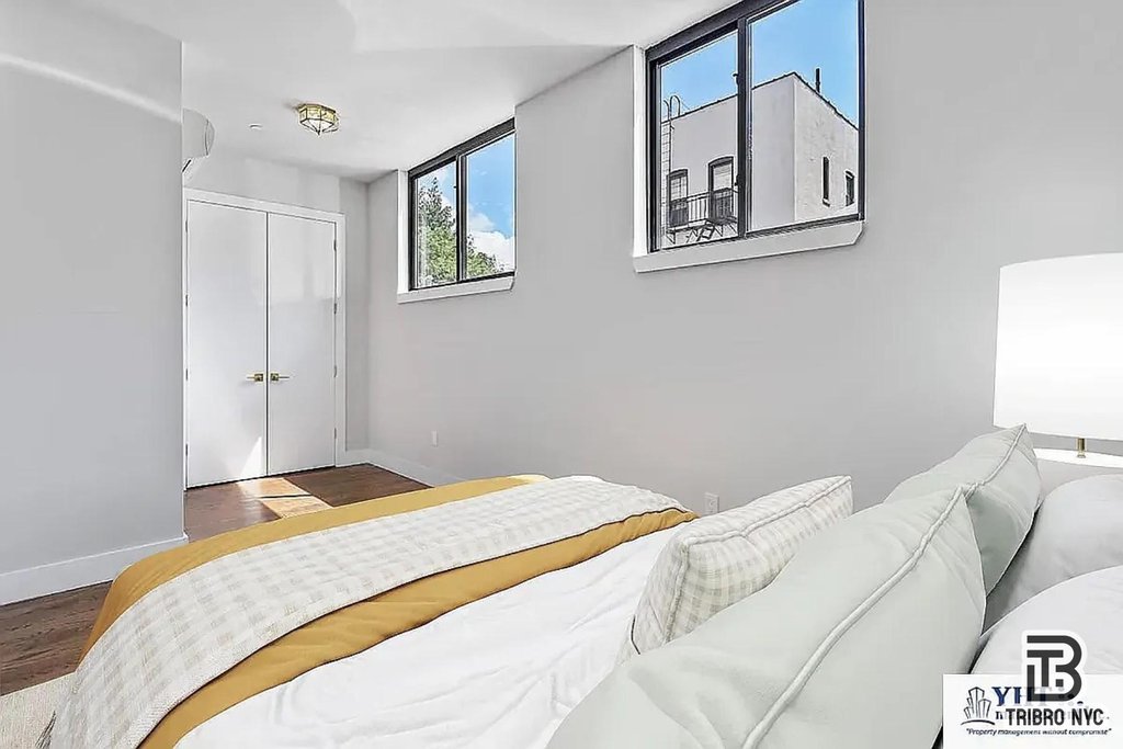489 Washington Avenue, Unit 2P photo 3