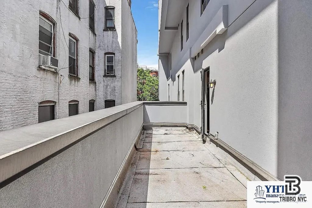 489 Washington Avenue, Unit 2P photo 4