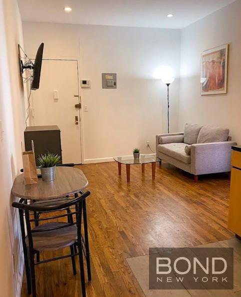 407 West 51st Street, Unit 2E photo 2