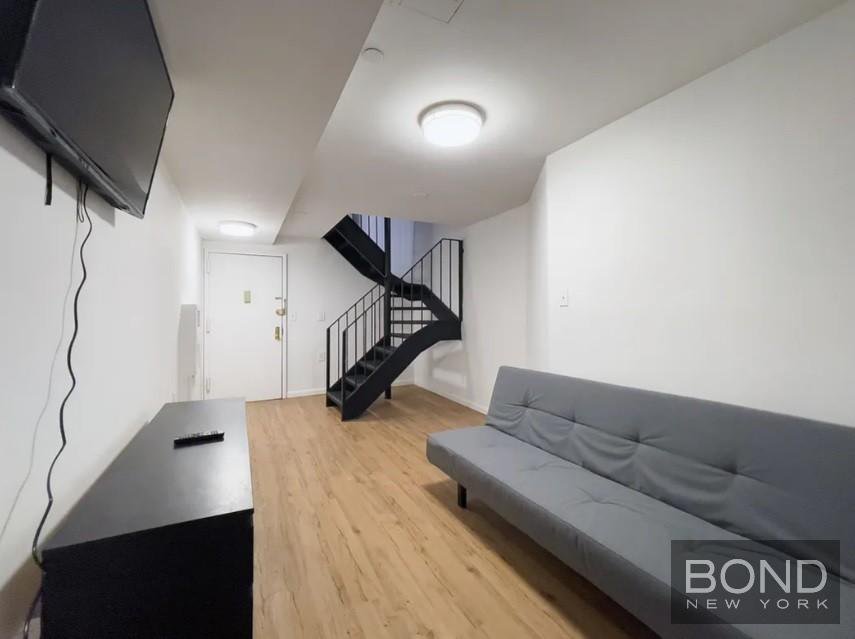 407 West 51st Street, Unit 1E photo 4