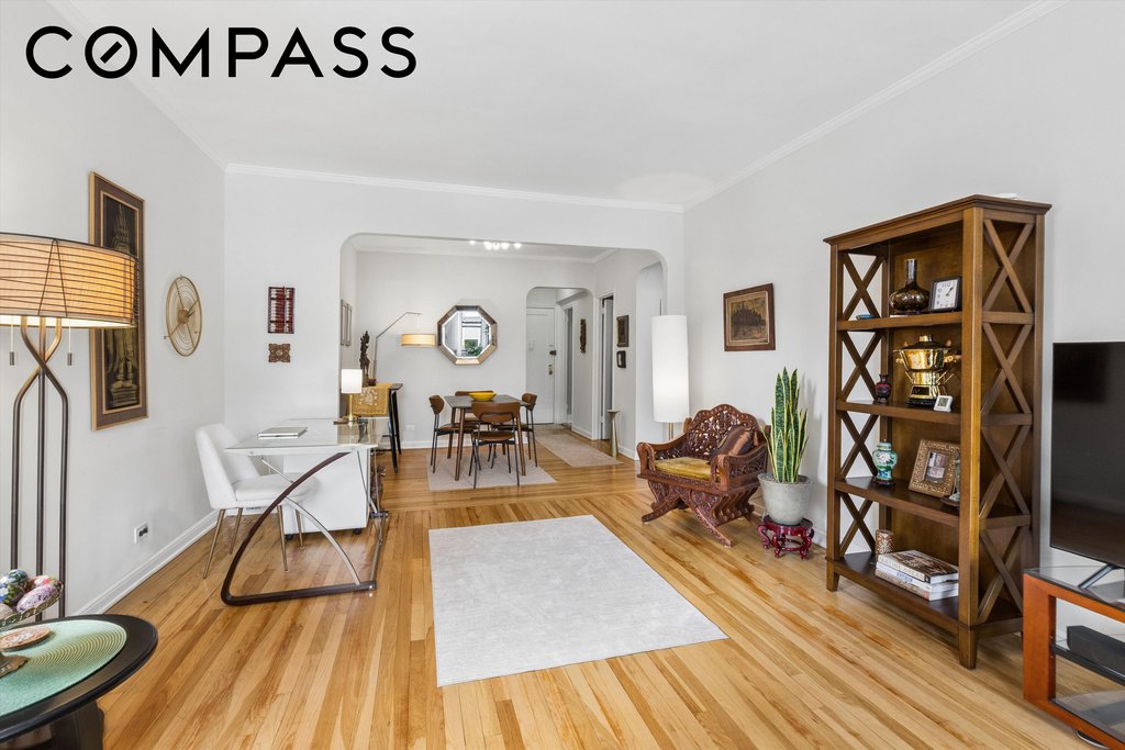 159-00 Riverside DRIVE WEST, Unit 5D photo 2