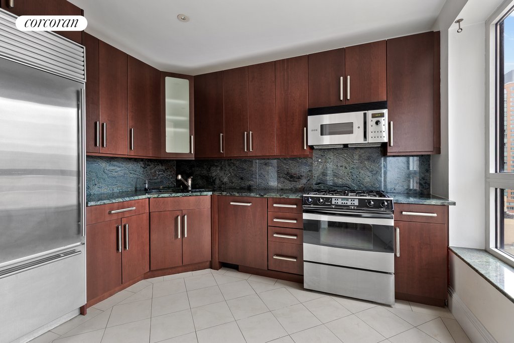 351 East 51st Street, Unit 14E photo 4