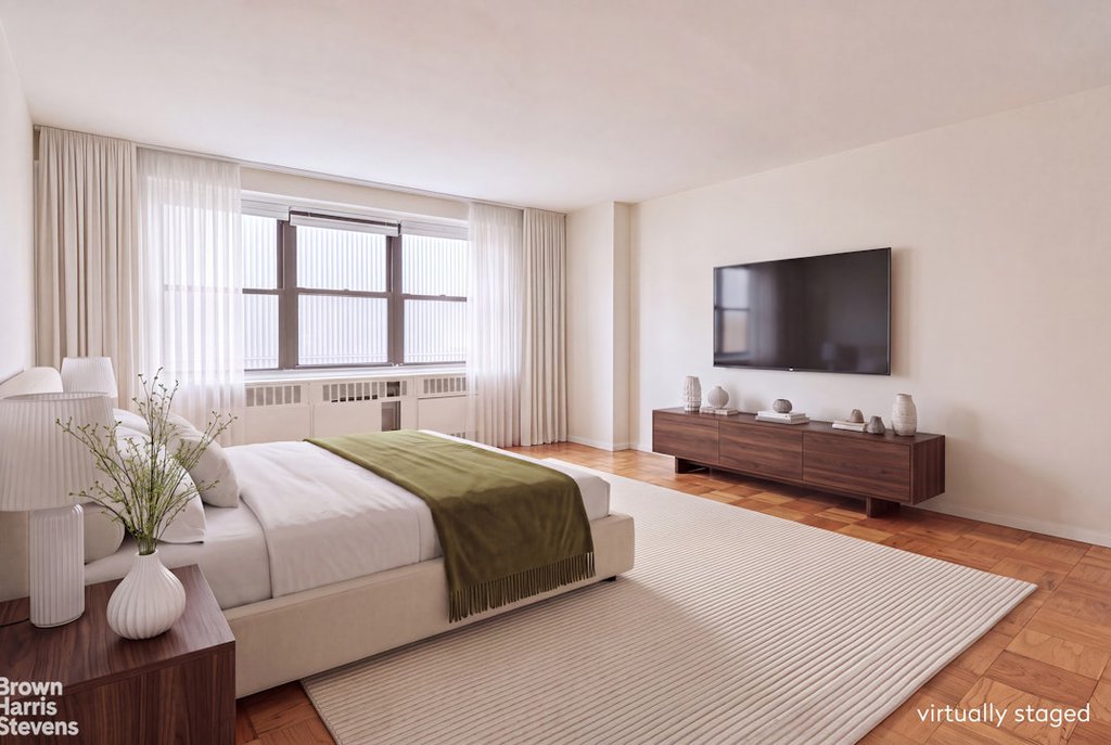 330 Third Avenue, Unit 14L photo 3
