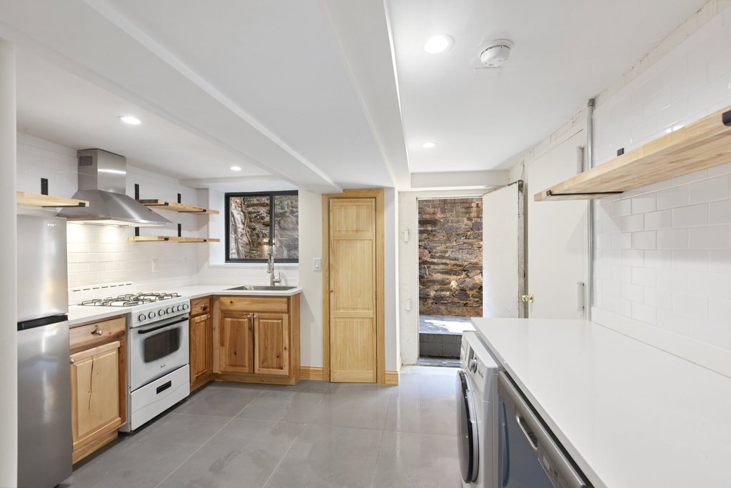 315 East Houston Street, Unit 1 photo 7