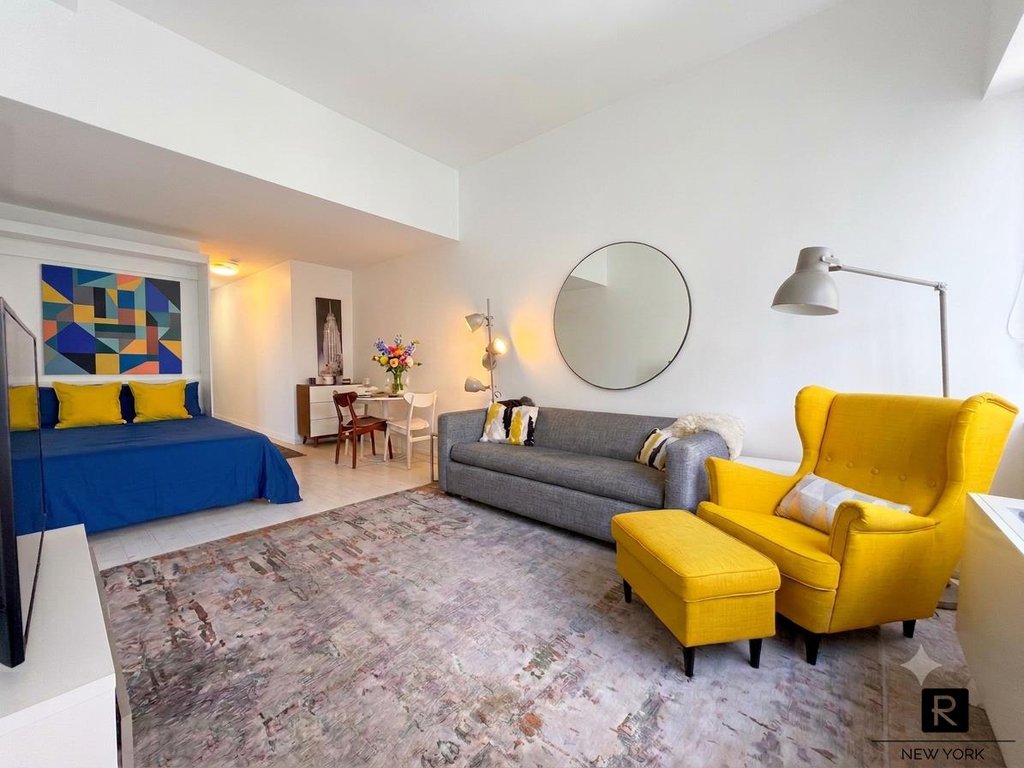 350 West 50th Street, Unit 6I photo 4
