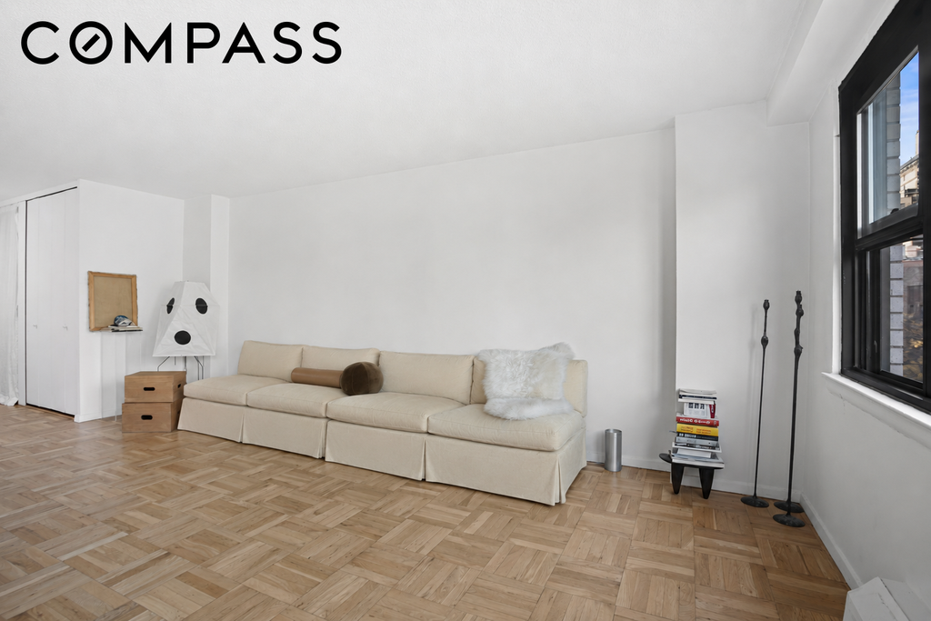 230 East 15th Street, Unit 6C photo 2