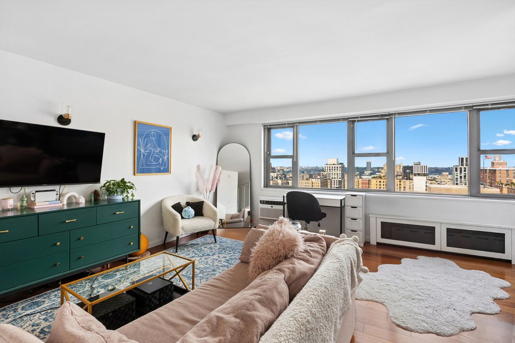100 West 93rd Street, Unit 21D photo 2