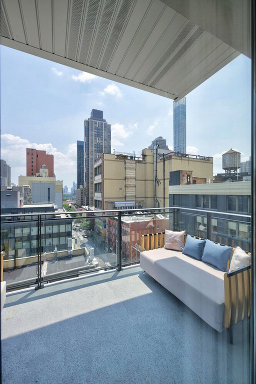 305 East 61st Street, Unit 702 photo 7