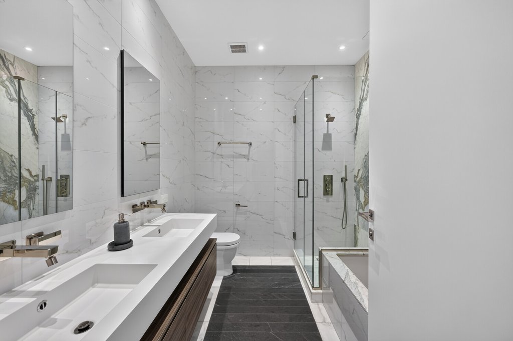 305 East 61st Street, Unit 702 photo 10