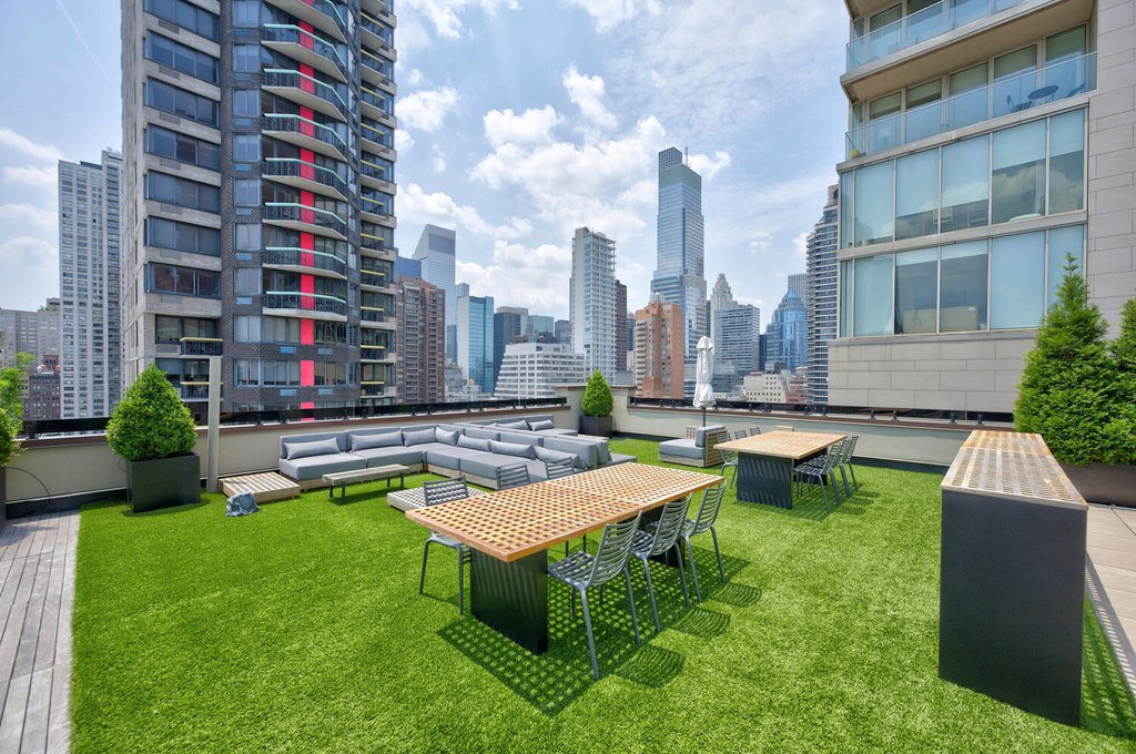 305 East 61st Street, Unit 702 photo 16