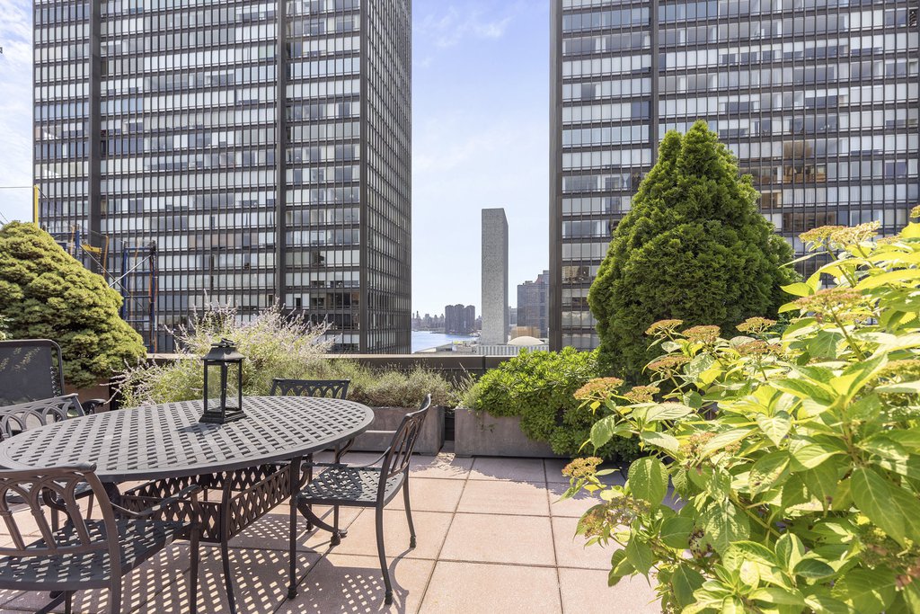 10 Mitchell Place, Unit 9E photo 8