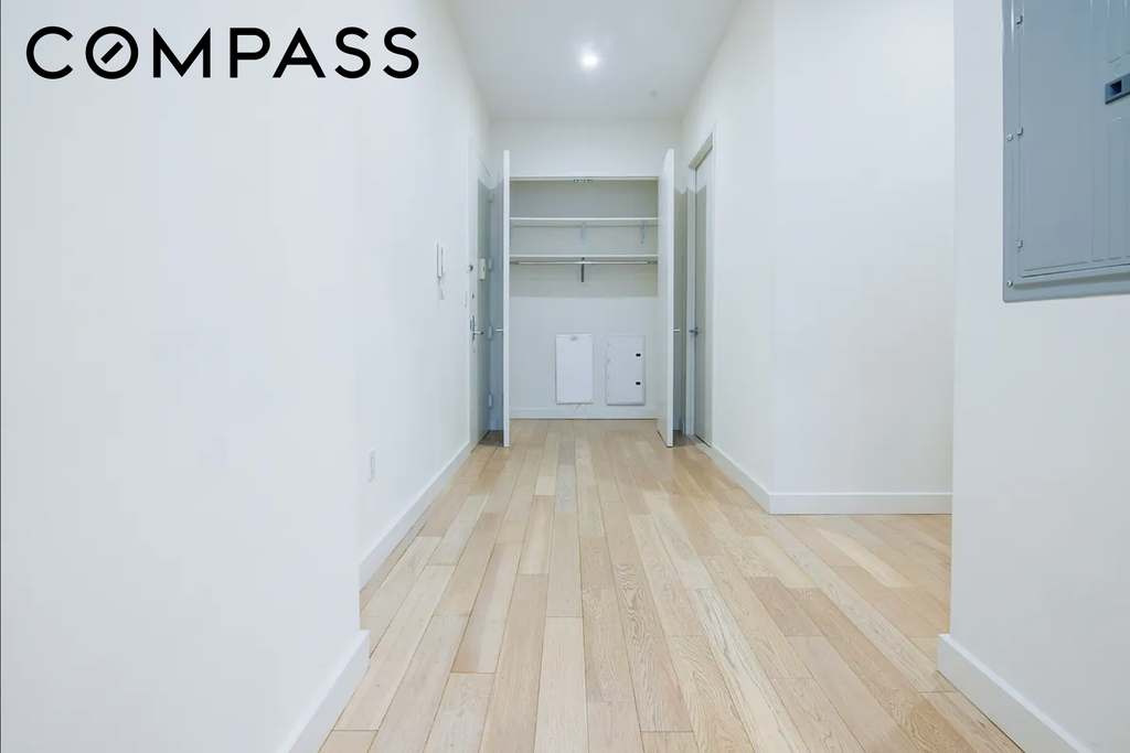 75 Wall Street, Unit 20P photo 7