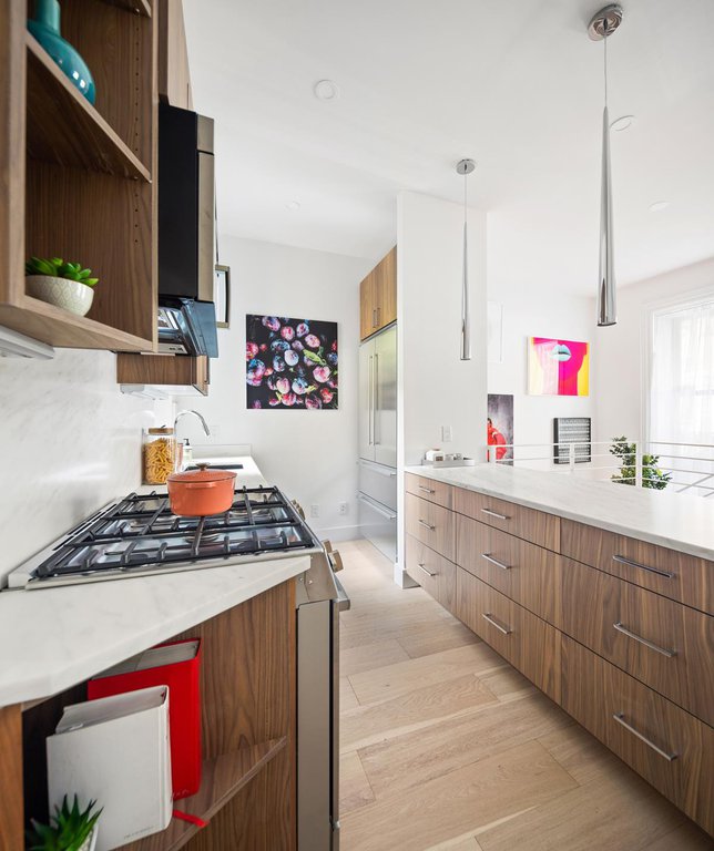 40 Stuyvesant Street, Unit 2 photo 5