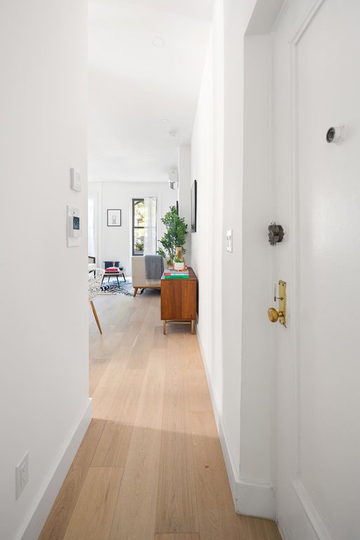 40 Stuyvesant Street, Unit 2 photo 22