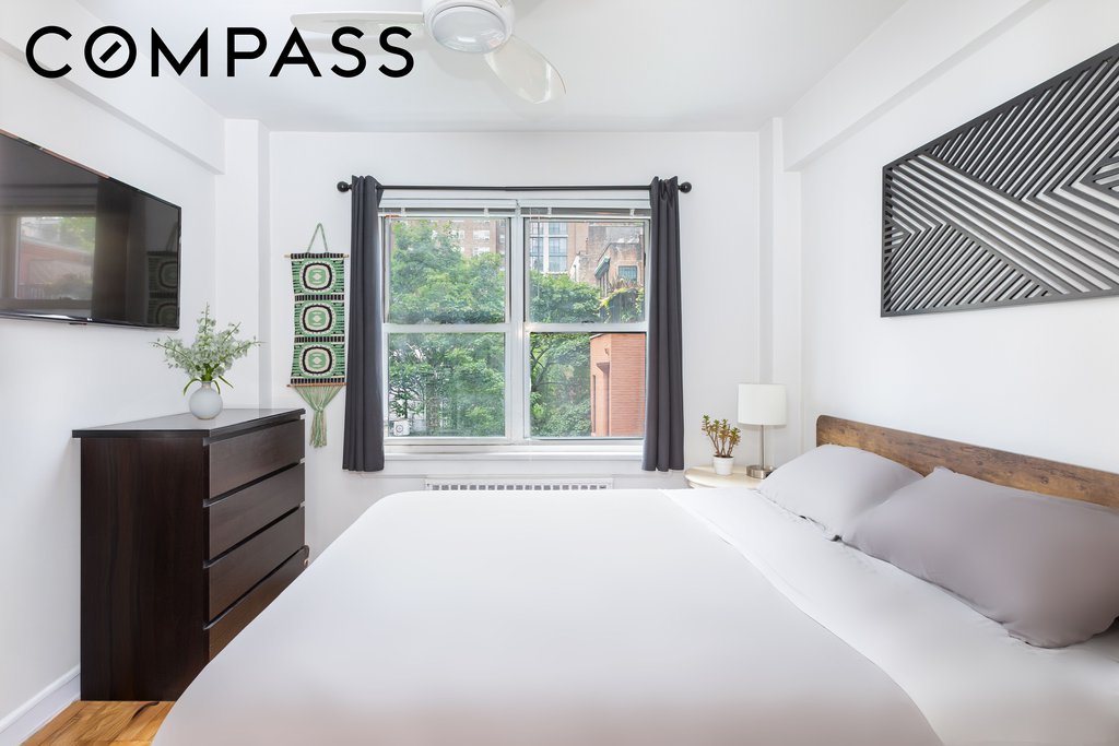 288 Lexington Avenue, Unit 5G photo 4