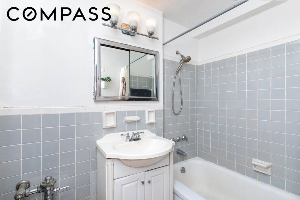 288 Lexington Avenue, Unit 5G photo 7