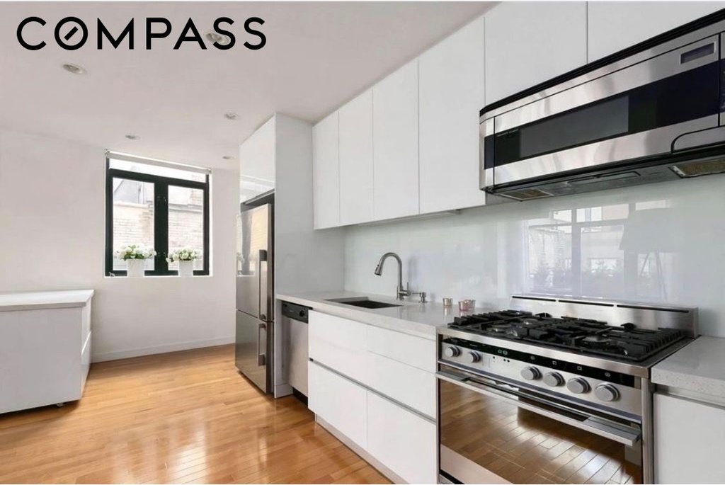 148 East 24th Street, Unit 10E photo 3