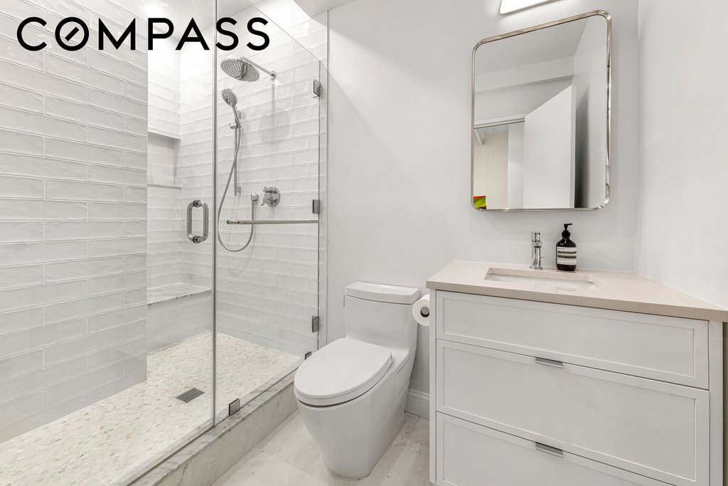 14 East 4th Street, Unit 803 photo 10