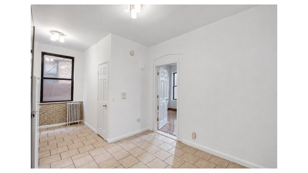 2146 Cortelyou Road, Unit 1R photo 8