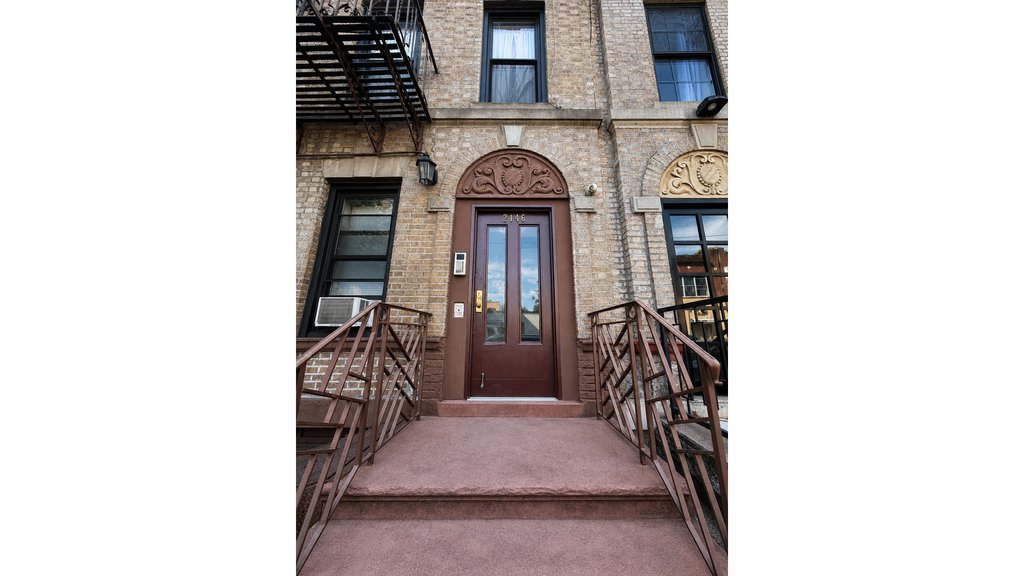 2146 Cortelyou Road, Unit 1R photo 11
